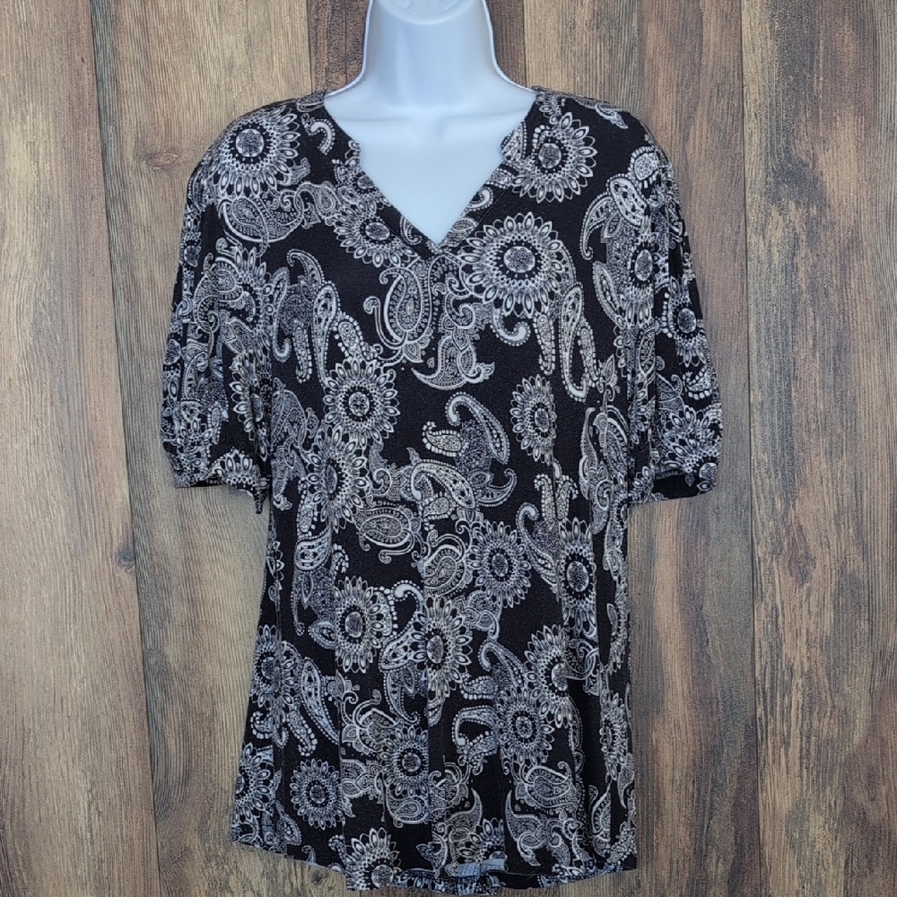 Anyally Navy/White Paisley V-Neck Blouse L                           V144
